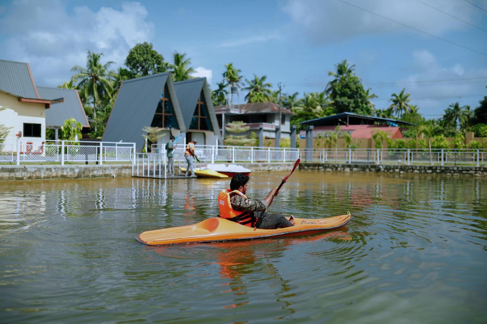 Leela'S 7Th Heaven Resort & Spa Trikunnapuzha ภายนอก รูปภาพ